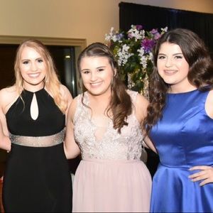 Meet your Posher, Kayla